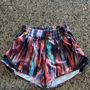Lululemon Hotty Hot Shorts 4”